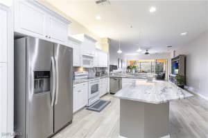 8641 Piazza Del Lago Cir 203, Estero