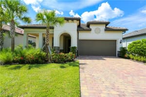 9716 Everglades Dr, Naples