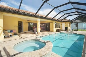 1502 Sw 38th St, Cape Coral