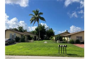 718 Se 46th Ln 101, Cape Coral