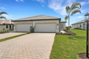 19529 Hinkley Dr, Estero