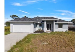 475 Lenox Ave S, Lehigh Acres