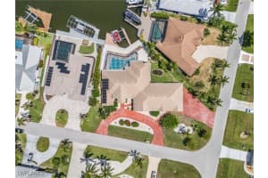 1207 Sw 52nd Ter, Cape Coral