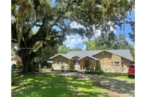 140 S Davis St, Labelle