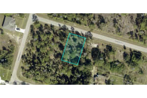 954 Plymouth St E, Lehigh Acres