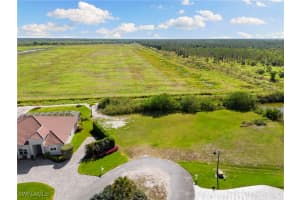 18613 Candletree Ct, Naples