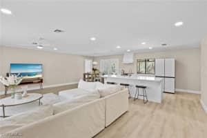 3221 68th St Sw, Naples