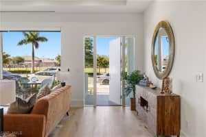 201 8th St S 104, Naples