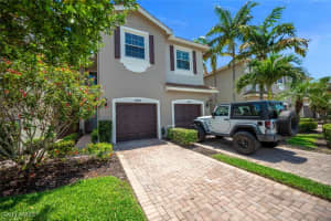 6532 Monterey Pt 202, Naples