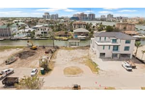 270 Trade Winds Ave, Naples