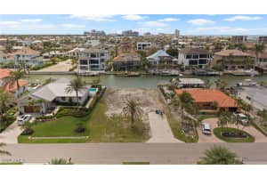 224 Heron Ave, Naples