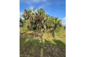 327 Arbor St, Port Charlotte