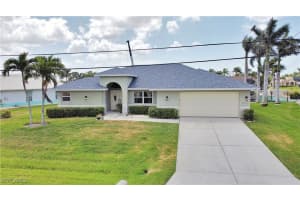 2122 Sw 43rd Ter, Cape Coral