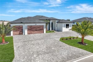 1041 Embers Pkwy W, Cape Coral