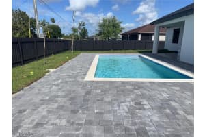 1860 Ne 23rd St, Cape Coral