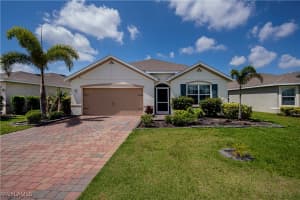 3318 Acapulco Cir, Cape Coral