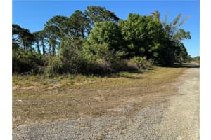 1069 Barrs St E, Lehigh Acres