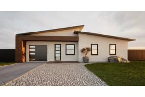 613 Theodore Vail St E, Lehigh Acres