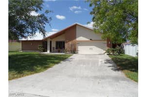 1216 Se 22nd Pl, Cape Coral