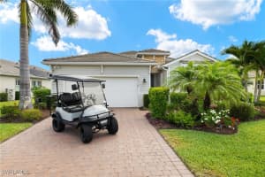 14616 Topsail Dr, Naples