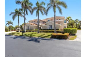 11029 Harbour Yacht Ct 102, Fort Myers