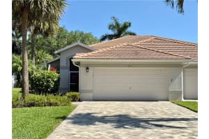 8787 Naples Heritage Dr D16, Naples