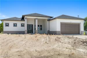 219 Nw 28th Ct, Cape Coral