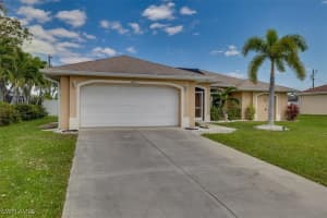 605 Se 22nd St, Cape Coral