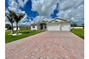 3040 Sw 22nd Pl, Cape Coral