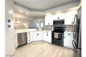 6816 Satinleaf Rd S 102, Naples