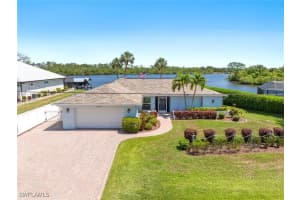 13794 River Forest Dr, Fort Myers