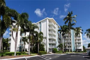 1300 Gulf Shore Blvd N 205, Naples