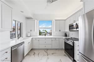 400 Flagship Dr 402, Naples