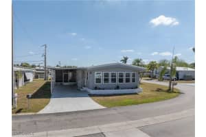 201 Carriage Ln, North Fort Myers