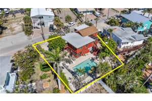 210 Miramar St, Fort Myers Beach