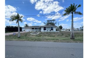217 Se 40th St, Cape Coral 217 Se 40th St, Cape Coral