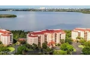 201 Vintage Bay Dr B23, Marco Island