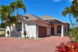 801 99th Ave N, Naples