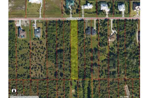 360 Shady Hollow Blvd W, Naples