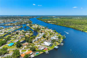 13821 River Forest Dr, Fort Myers