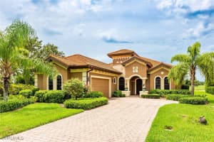 7771 Cottesmore Dr, Naples
