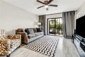 4166 27th Ct Sw 104, Naples