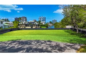 5291 Sand Dollar Ln, Naples