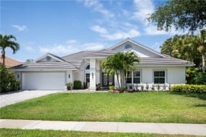 233 Monterey Dr, Naples