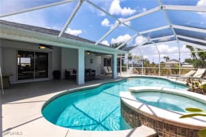 209 Nw 20th Ave, Cape Coral