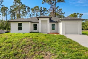 708 Lamar St E, Lehigh Acres