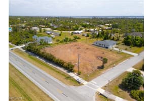5500 Stringfellow Rd, St James City