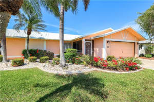 937 Sw 54th Ln, Cape Coral