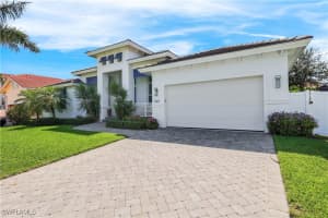 540 Fieldstone Dr, Marco Island