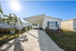 89 Pacific Way 89, Naples